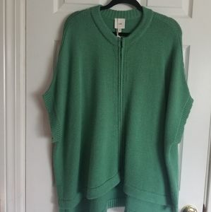 Poncho with sleeves and zipper from Elk.